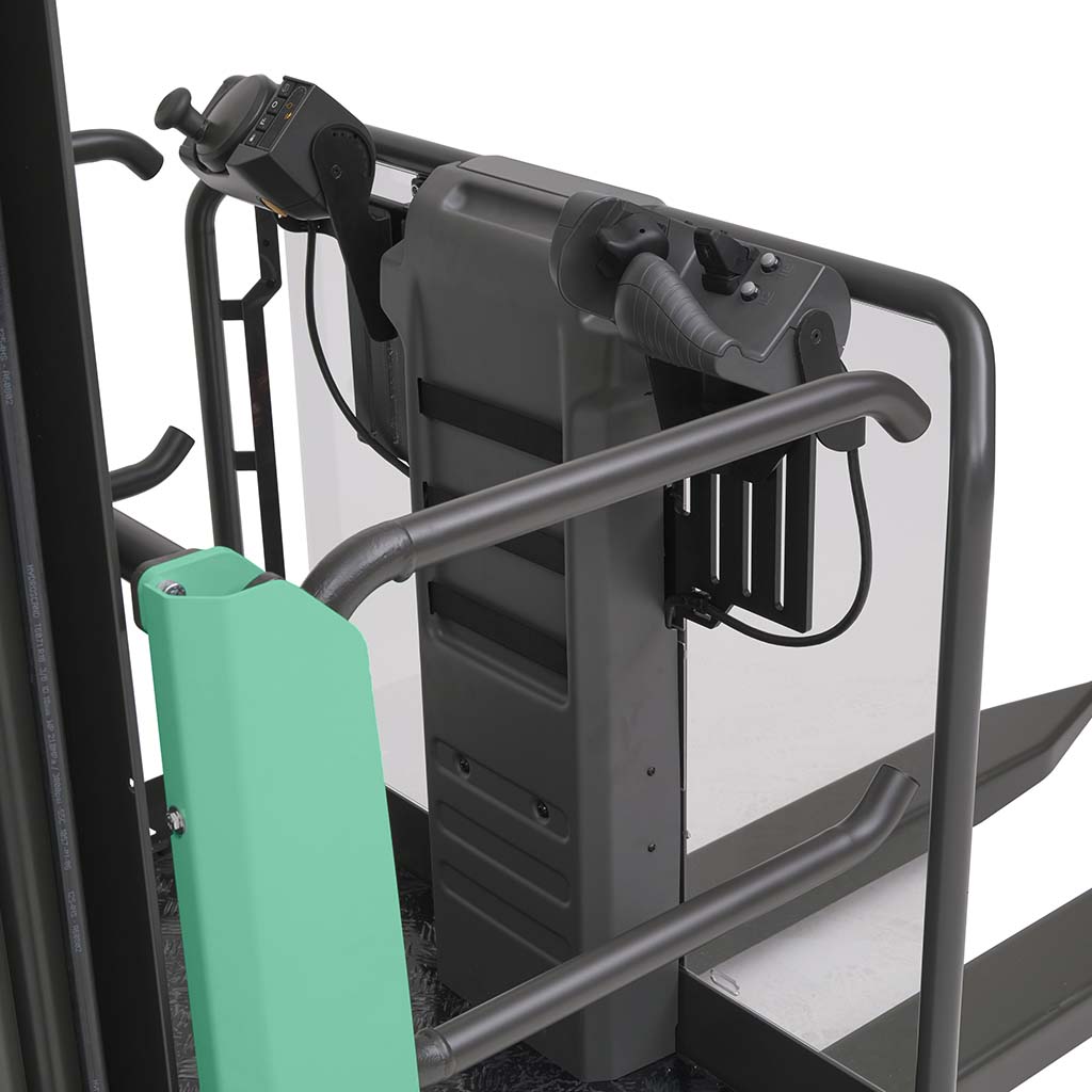 MaxPro side-access gates with automatic sensors